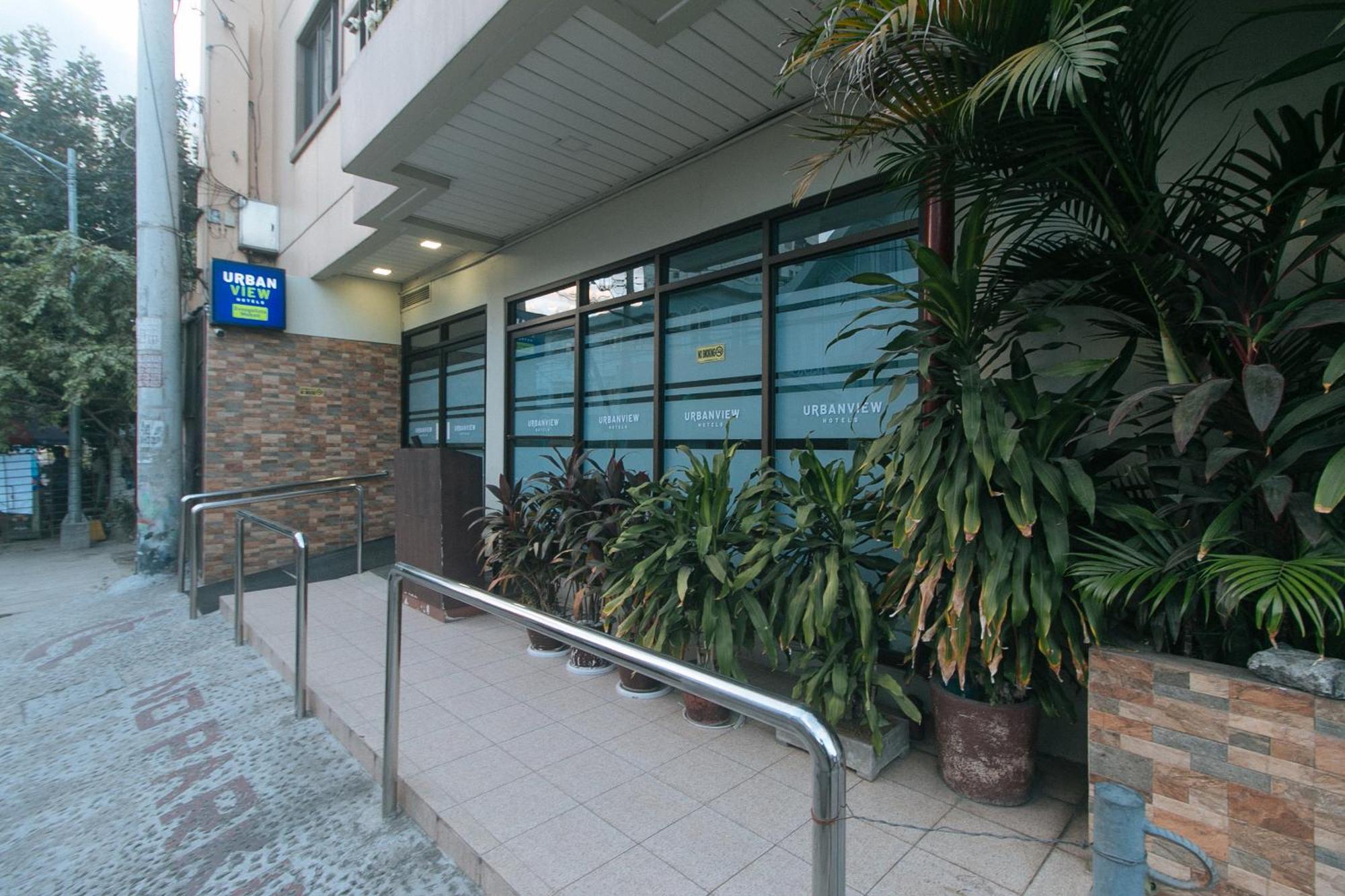 Urbanview At Evangelista Street Makati Makati City Exteriör bild